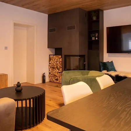 Apartmán Hillside No. 18 Loučná pod Klínovcem